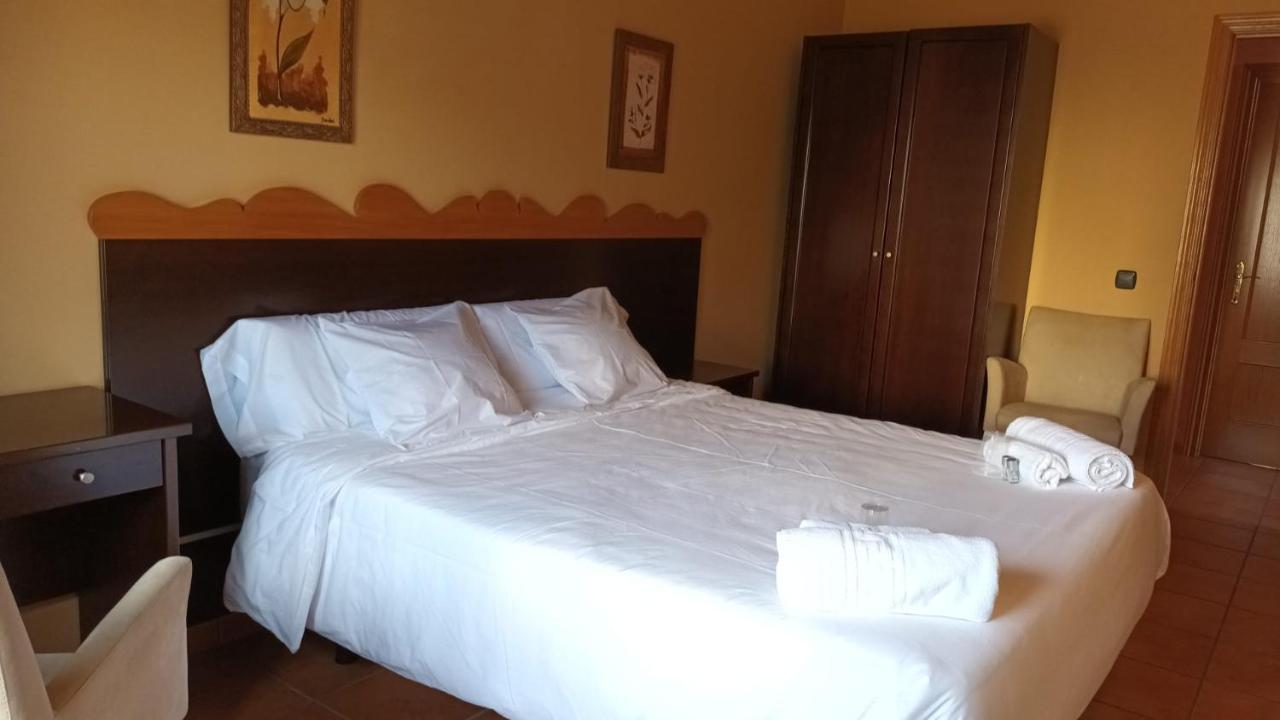 Hotel Restaurante Comendador Anon De Moncayo 外观 照片